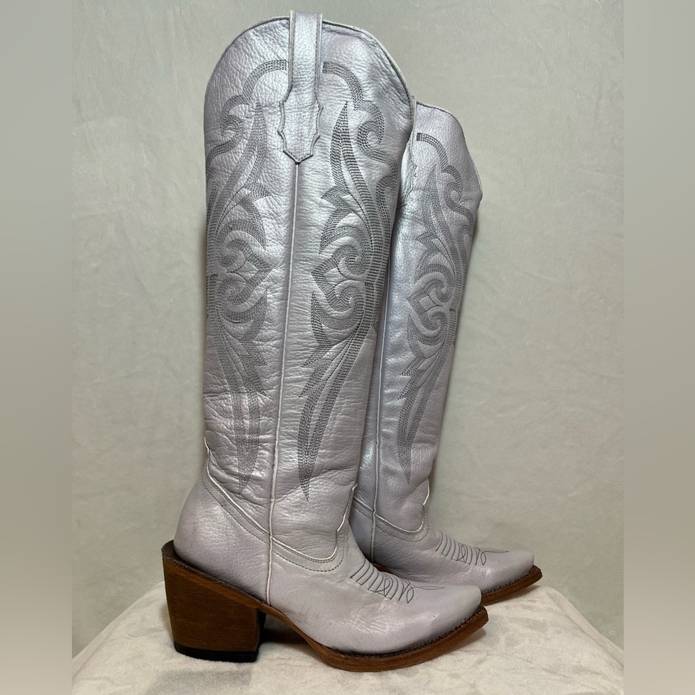 Tanner Mark Snip Toe Knee High Leather Lavender Women’s size 7 NEW!!!